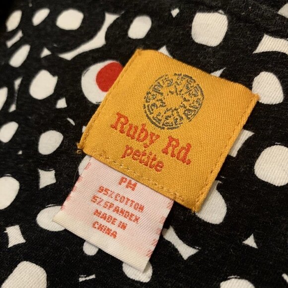 Ruby Rd. Size PM. 3/4 Sleeve Cotton Knit Pullover. Beaded. B73. - Picture 5 of 6